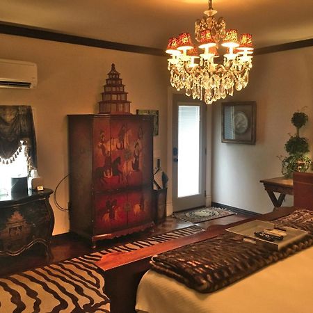 The Victoria Bed & Breakfast 벤톤빌 외부 사진