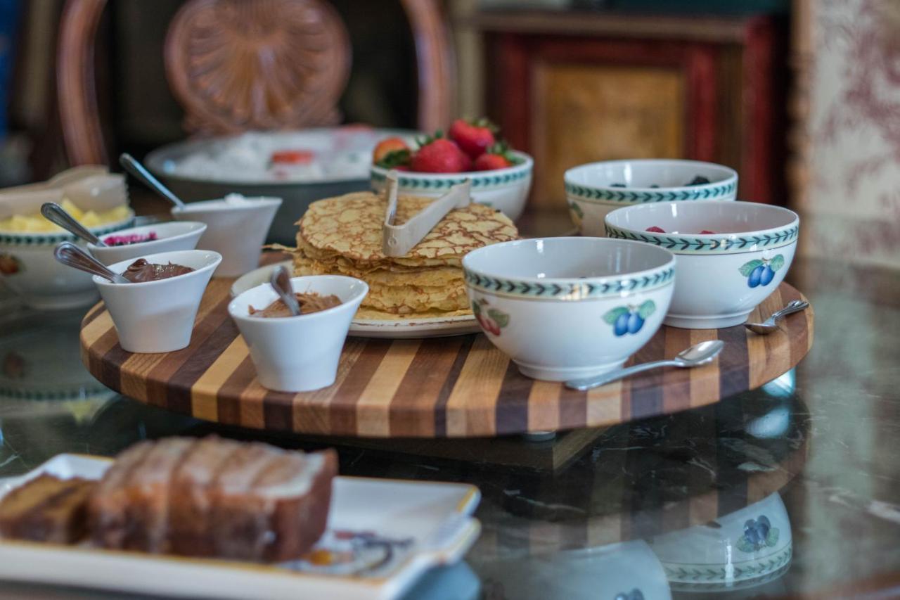 The Victoria Bed & Breakfast 벤톤빌 외부 사진