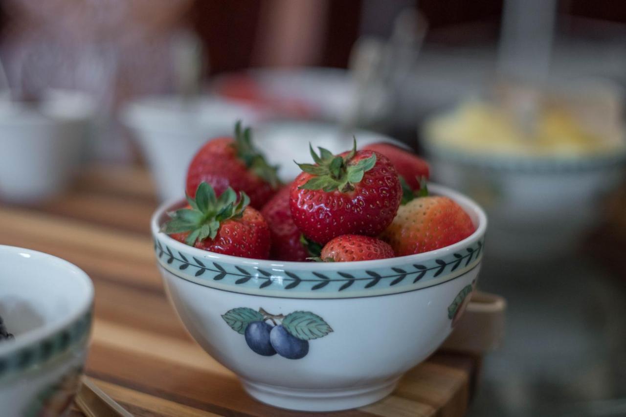 The Victoria Bed & Breakfast 벤톤빌 외부 사진