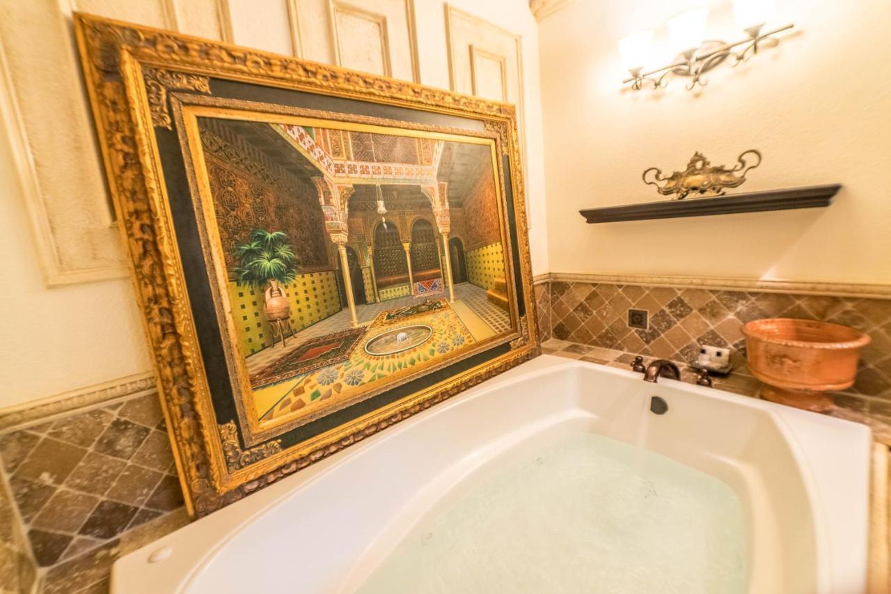 The Victoria Bed & Breakfast 벤톤빌 외부 사진