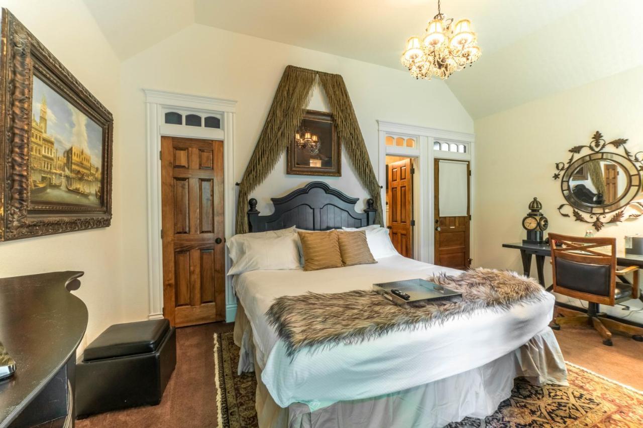 The Victoria Bed & Breakfast 벤톤빌 외부 사진