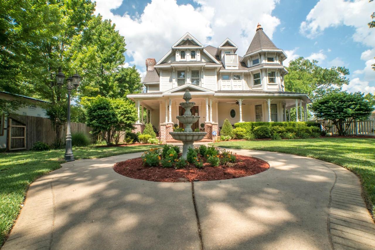 The Victoria Bed & Breakfast 벤톤빌 외부 사진
